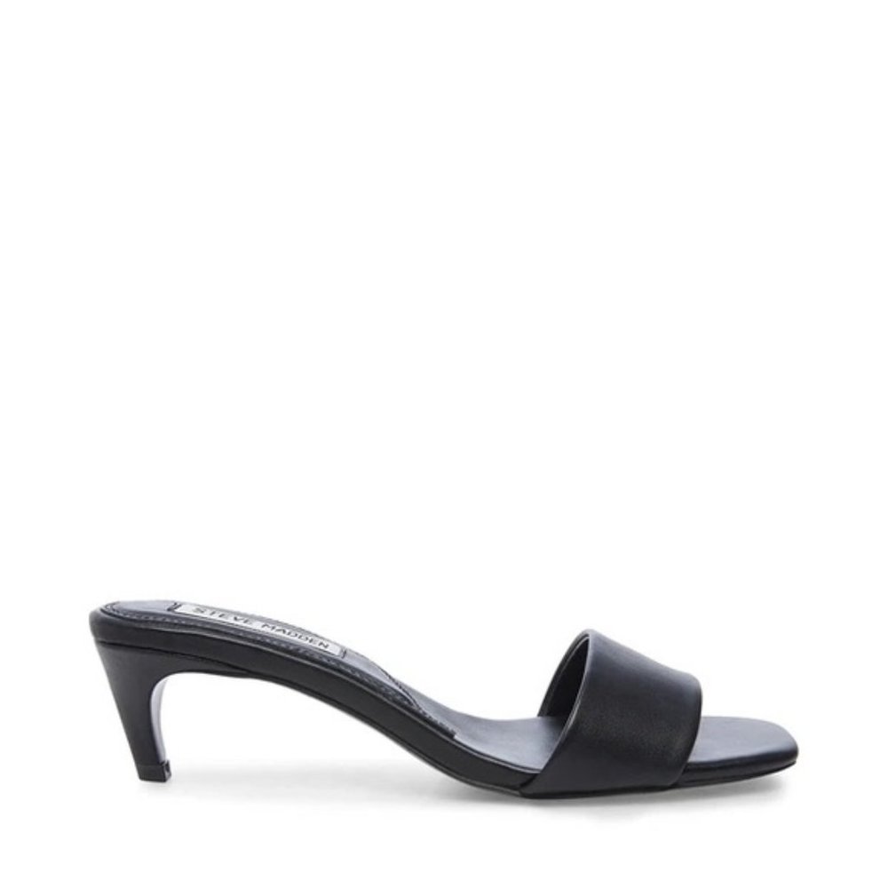 Steve Madden Vella Heel, size 8